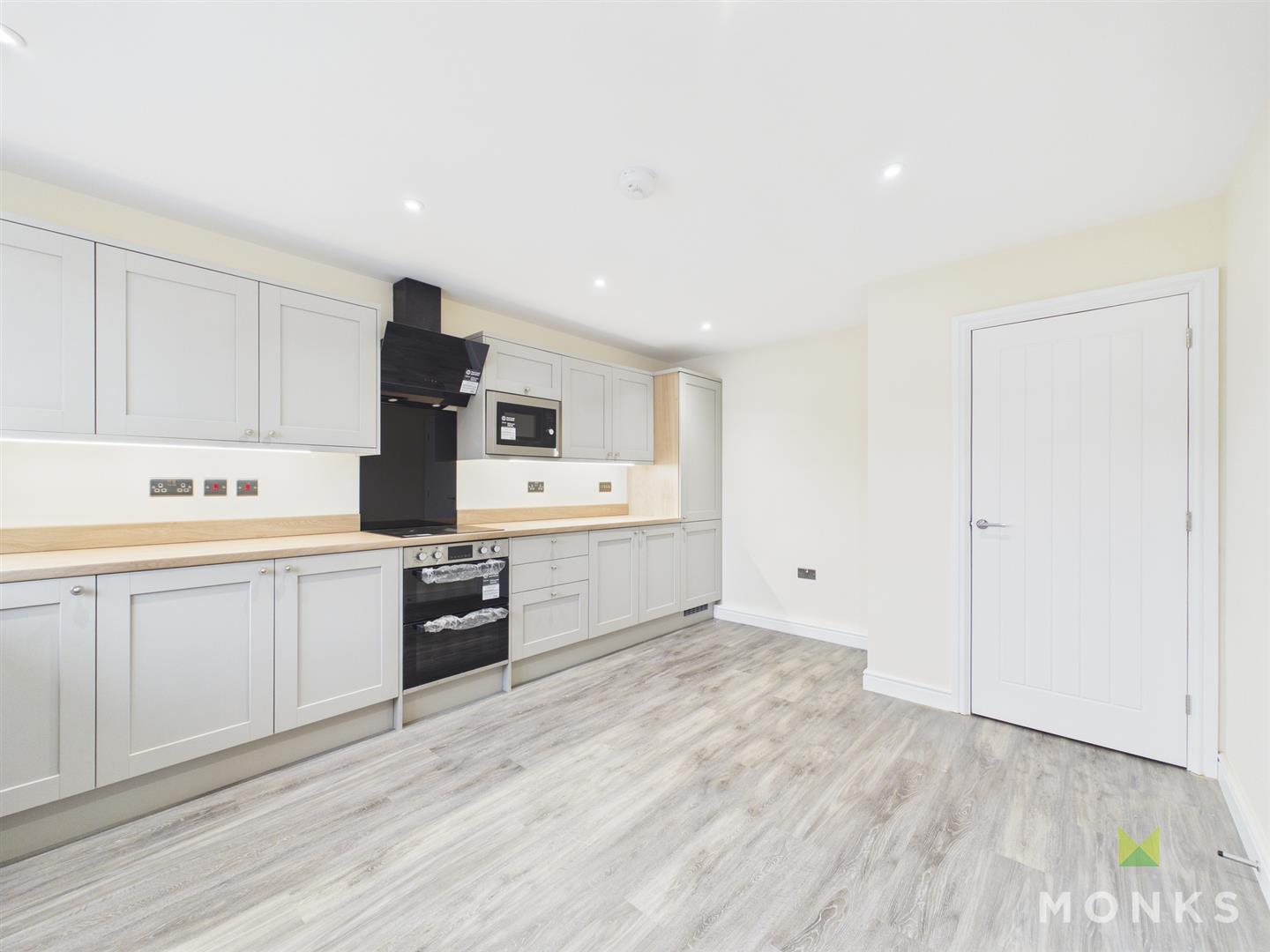 17 Queensway, Shrewsbury, SY4 1BD For Sale